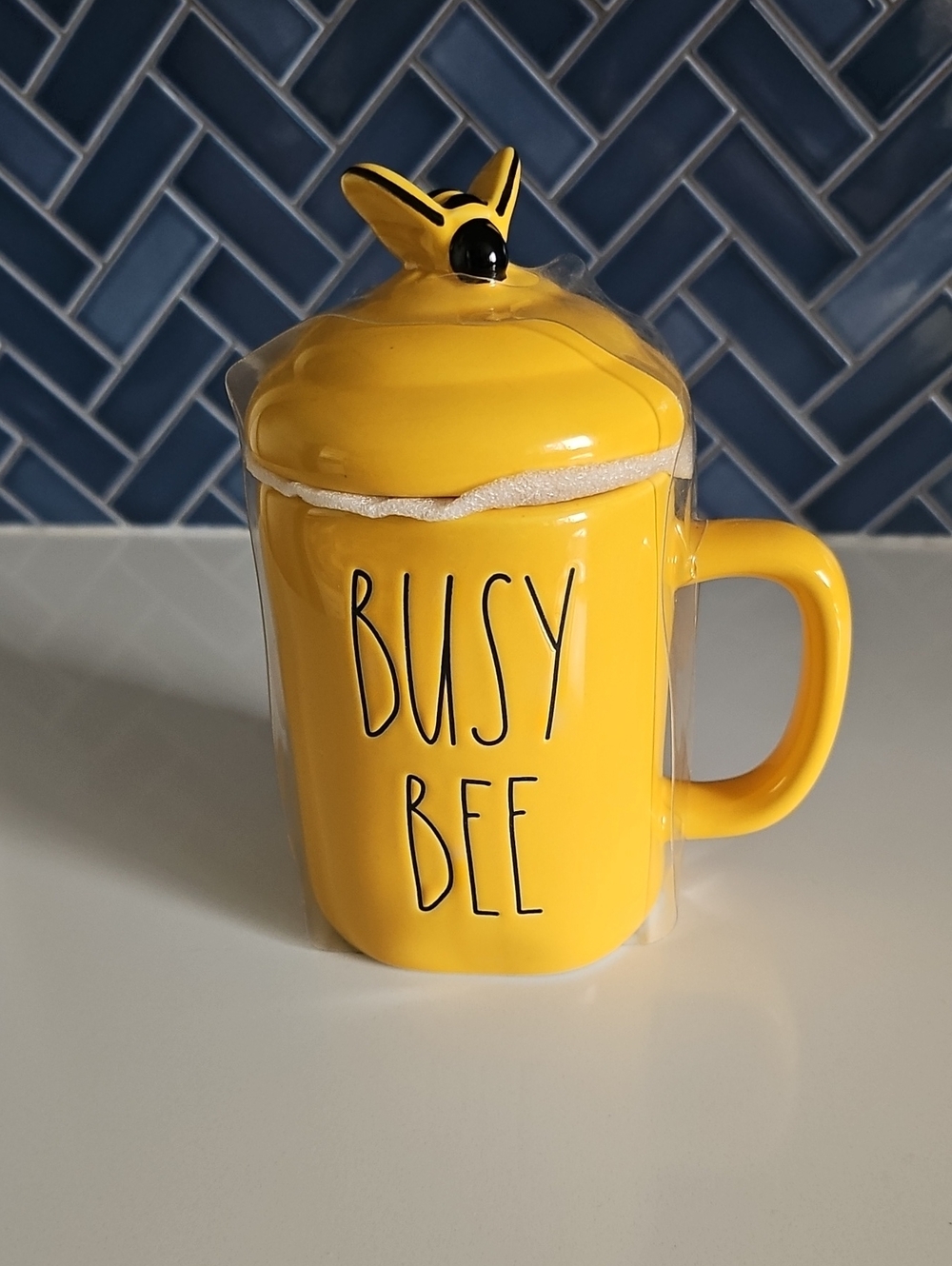 RAE DUNN Busy Bee Yellow Ceramic Mug with Bee Lid Topper NEW